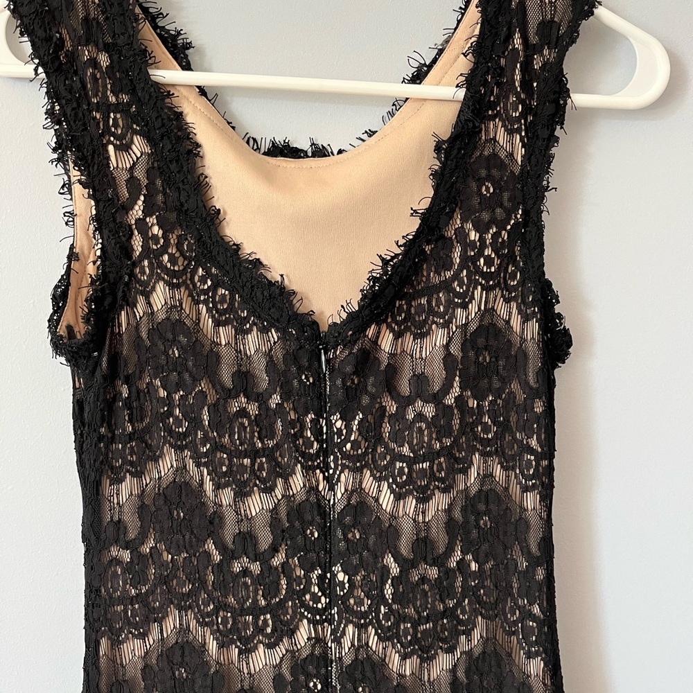 Dress - Picture 6 of 7